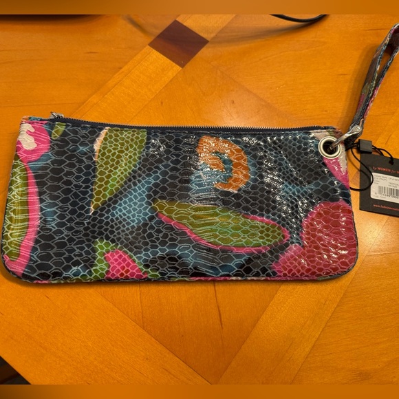 NWT $98 Hobo International Wristlet, Clutch, Zoe Tropical - Picture 2 of 8